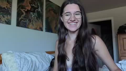 Snapshot of bambifarrina chatting on June 19, 2026, 3:05 pm bambifarrina online show from June 19, 2026, 3:05 pm
