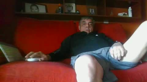 bambino6060 online show from June 19, 2026, 7:17 pm