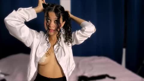 Snapshot of bamby_kitty chatting on October 26, 2025, 3:23 am cataliana online show from October 26, 2025, 3:23 am