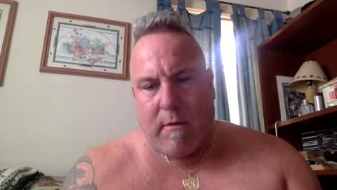 banana5289 online show from June 17, 2026, 1:01 pm