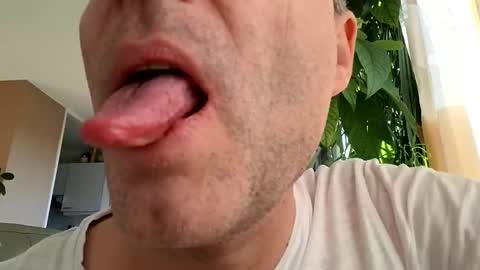 bananasplit1900 online show from January 15, 2026, 1:37 pm