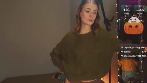 Snapshot of bananya_kitty chatting on October 19, 2025, 5:02 pm Ellen and online show from October 19, 2025, 5:02 pm