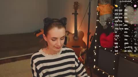 Snapshot of bananya_kitty chatting on November 6, 2025, 8:37 am Ellen and online show from November 6, 2025, 8:37 am