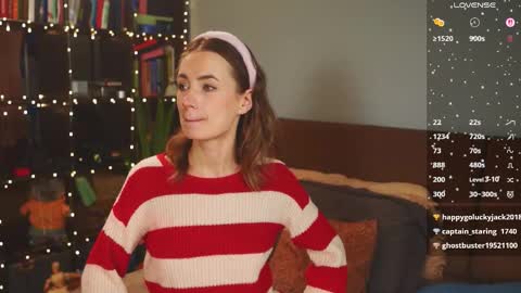 Snapshot of bananya_kitty chatting on December 17, 2025, 8:26 pm Ellen and online show from December 17, 2025, 8:26 pm