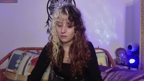 V E R O N I C A online show from January 20, 2025, 4:10 am