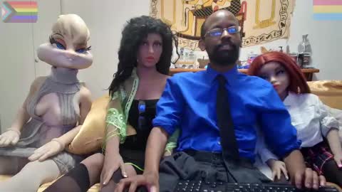 Snapshot of bandohusbando chatting on November 18, 2025, 3:01 am Bando Husbando online show from November 18, 2025, 3:01 am