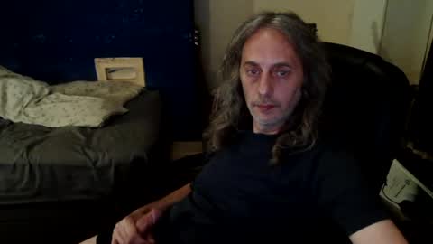 Snapshot of bangintoleather chatting on July 25, 2026, 2:31 am bangintoleather online show from July 25, 2026, 2:31 am