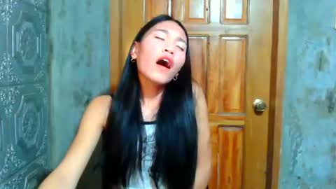 baninay810654 online show from June 19, 2026, 10:57 pm