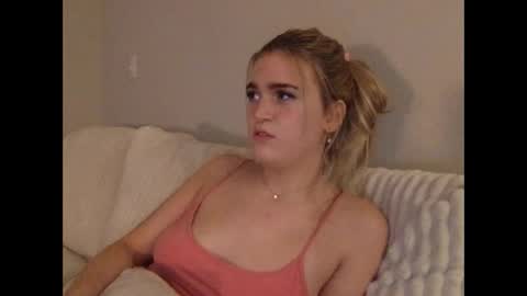 bansam1738 online show from September 28, 2025, 2:06 am