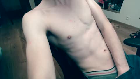 Snapshot of banzal chatting on December 9, 2024, 4:58 pm banzak online show from December 9, 2024, 4:58 pm