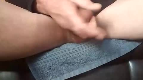 Snapshot of baobabtree10 chatting on November 15, 2025, 2:02 pm baobabtree10 online show from November 15, 2025, 2:02 pm