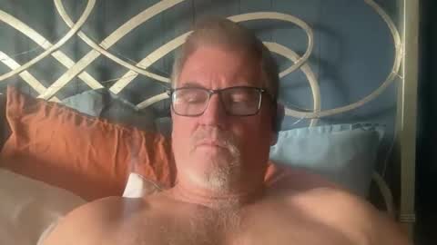 bapeter218 online show from November 11, 2025, 7:25 pm