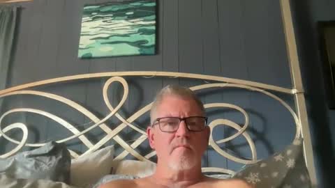 bapeter218 online show from December 19, 2025, 5:53 pm