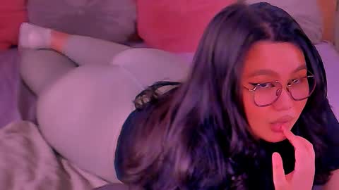 Snapshot of barbara_bb chatting on March 3, 2025, 2:47 am Barbie Kim online show from March 3, 2025, 2:47 am