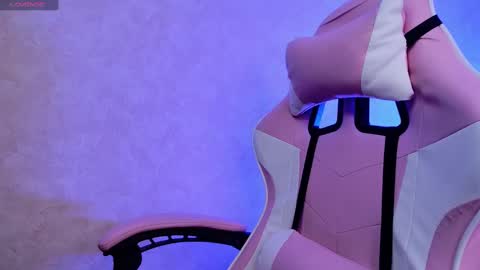 barbara_dennis online show from December 12, 2024, 11:58 pm