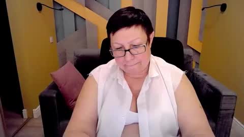 Snapshot of barbaraturners chatting on February 16, 2025, 9:27 pm barbaraturners online show from February 16, 2025, 9:27 pm