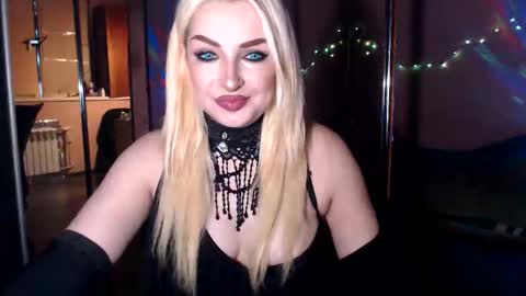Snapshot of barbarissssska chatting on May 24, 2026, 4:17 am Victoria online show from May 24, 2026, 4:17 am
