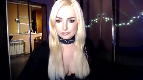 Snapshot of barbarissssska chatting on June 18, 2026, 3:40 am Victoria online show from June 18, 2026, 3:40 am