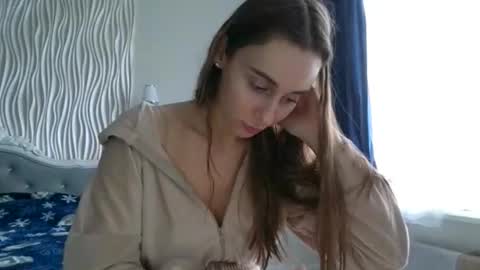 Kate online show from February 16, 2026, 2:24 pm