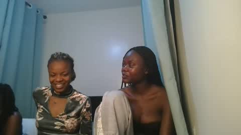 queen online show from March 29, 2026, 11:27 pm