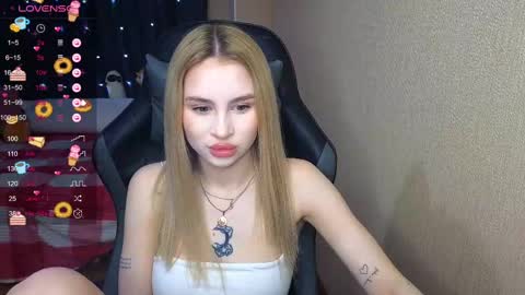 Snapshot of barbieee_doll chatting on February 21, 2025, 6:59 pm Eva online show from February 21, 2025, 6:59 pm