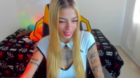Snapshot of barbiie_5 chatting on May 15, 2026, 3:41 pm Barbie online show from May 15, 2026, 3:41 pm