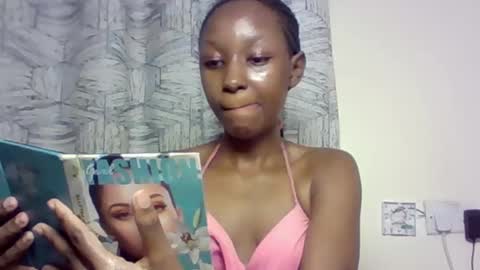 Snapshot of barbs765700 chatting on October 27, 2025, 8:29 am barbs765700 online show from October 27, 2025, 8:29 am