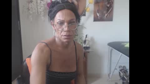 bardotbigcocktsx online show from February 12, 2025, 6:30 pm