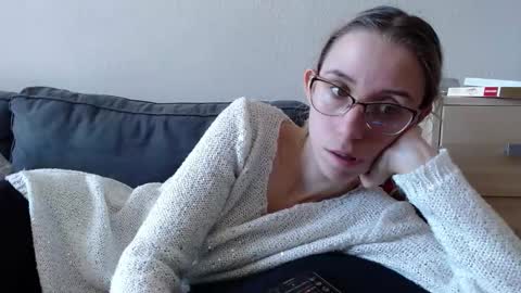 Snapshot of barelylegalblondy chatting on February 26, 2026, 9:52 am Lena online show from February 26, 2026, 9:52 am