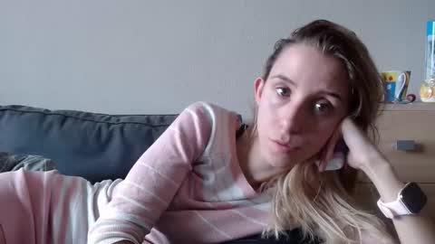 Snapshot of barelylegalblondy chatting on March 2, 2026, 10:00 am Lena online show from March 2, 2026, 10:00 am