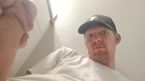 Snapshot of barniemay1 chatting on March 1, 2026, 4:25 am barniemay1 online show from March 1, 2026, 4:25 am