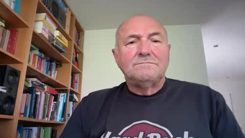 Snapshot of bartvel chatting on April 24, 2026, 9:34 am bartvel online show from April 24, 2026, 9:34 am