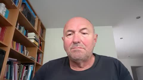 Snapshot of bartvel chatting on May 11, 2026, 9:37 am bartvel online show from May 11, 2026, 9:37 am