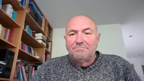 Snapshot of bartvel chatting on May 15, 2026, 9:27 am bartvel online show from May 15, 2026, 9:27 am