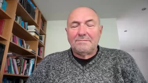 Snapshot of bartvel chatting on May 20, 2026, 8:20 am bartvel online show from May 20, 2026, 8:20 am