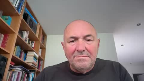Snapshot of bartvel chatting on June 5, 2026, 8:20 am bartvel online show from June 5, 2026, 8:20 am