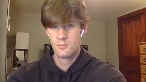 Snapshot of basicallyjustmee chatting on May 16, 2026, 2:19 am basicallyjustmee online show from May 16, 2026, 2:19 am
