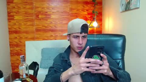 Snapshot of bastiaan_28 chatting on December 4, 2024, 9:29 am Bastian online show from December 4, 2024, 9:29 am