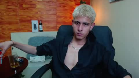 Snapshot of bastiaan_28 chatting on December 13, 2024, 2:54 am Bastian online show from December 13, 2024, 2:54 am