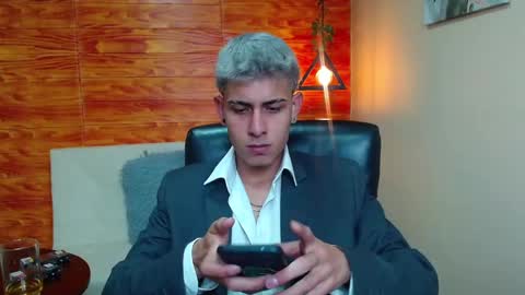 Snapshot of bastiaan_28 chatting on December 17, 2024, 11:59 pm Bastian online show from December 17, 2024, 11:59 pm