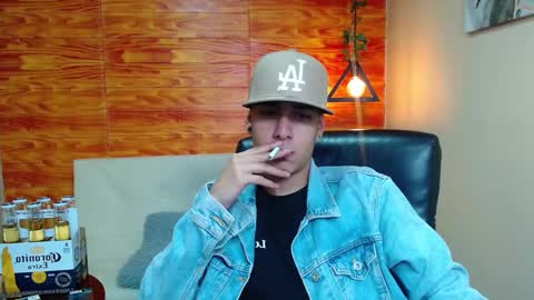 Snapshot of bastiaan_28 chatting on December 22, 2024, 3:11 am Bastian online show from December 22, 2024, 3:11 am