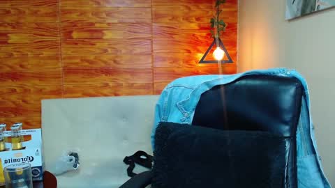 Snapshot of bastiaan_28 chatting on December 22, 2024, 6:17 am Bastian online show from December 22, 2024, 6:17 am