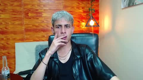 Snapshot of bastiaan_28 chatting on December 24, 2024, 5:38 am Bastian online show from December 24, 2024, 5:38 am