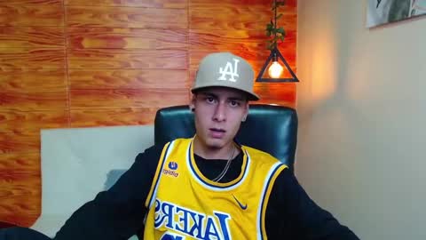 Snapshot of bastiaan_28 chatting on December 28, 2024, 10:25 am Bastian online show from December 28, 2024, 10:25 am