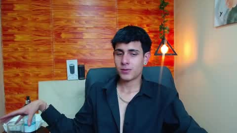 Snapshot of bastiaan_28 chatting on January 8, 2025, 4:12 am Bastian online show from January 8, 2025, 4:12 am