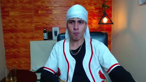 Snapshot of bastiaan_28 chatting on January 12, 2025, 3:49 am Bastian online show from January 12, 2025, 3:49 am