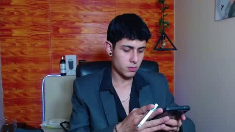 Snapshot of bastiaan_28 chatting on January 18, 2025, 4:04 am Bastian online show from January 18, 2025, 4:04 am