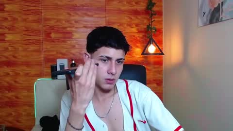 Snapshot of bastiaan_28 chatting on January 23, 2025, 9:29 am Bastian online show from January 23, 2025, 9:29 am