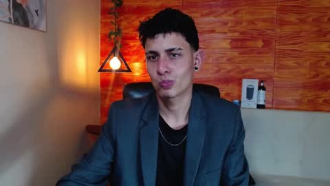 Snapshot of bastiaan_28 chatting on February 7, 2025, 4:27 am Bastian online show from February 7, 2025, 4:27 am