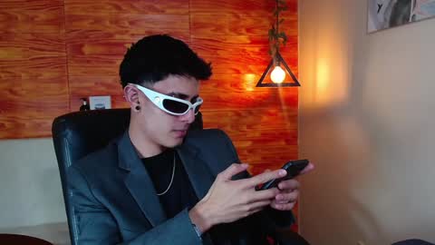 Snapshot of bastiaan_28 chatting on February 7, 2025, 10:29 am Bastian online show from February 7, 2025, 10:29 am